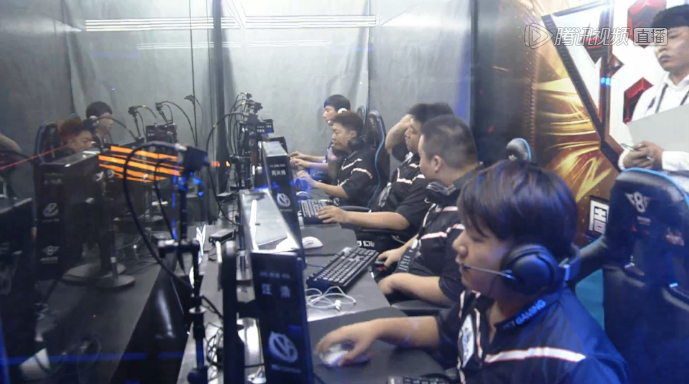 传奇谢幕？三届Major冠军得主JW离开fnatic